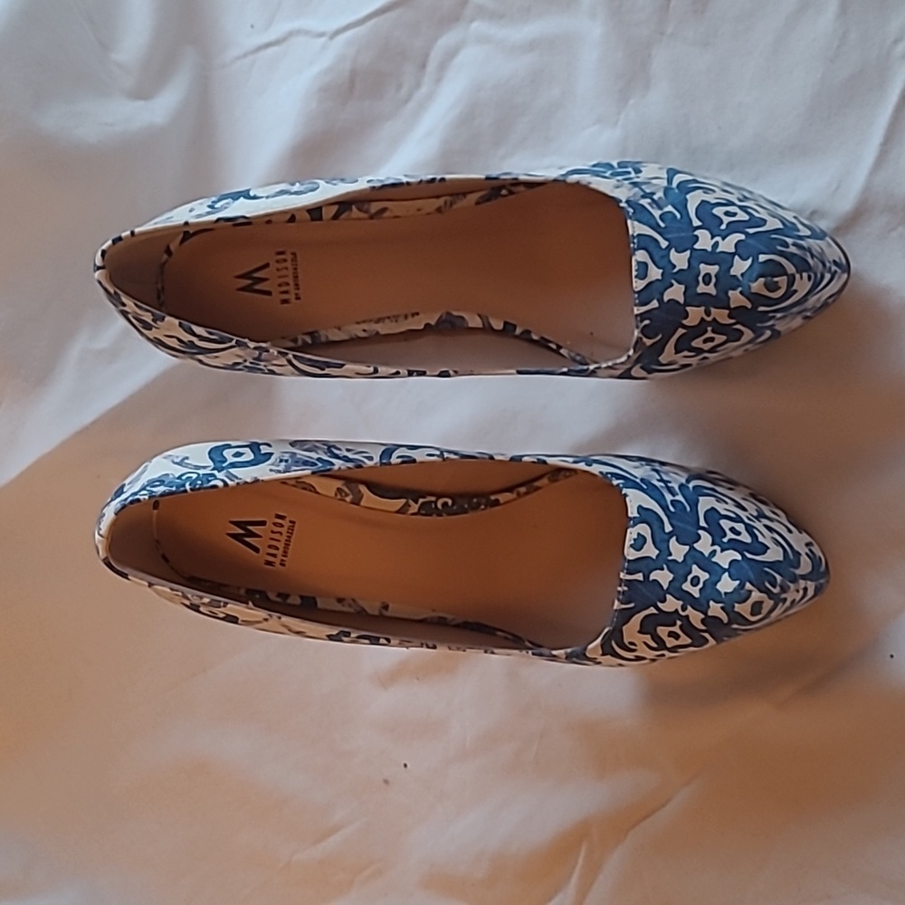 Size 9 blue and white paisley print platform high heels - Picture 2 of 6